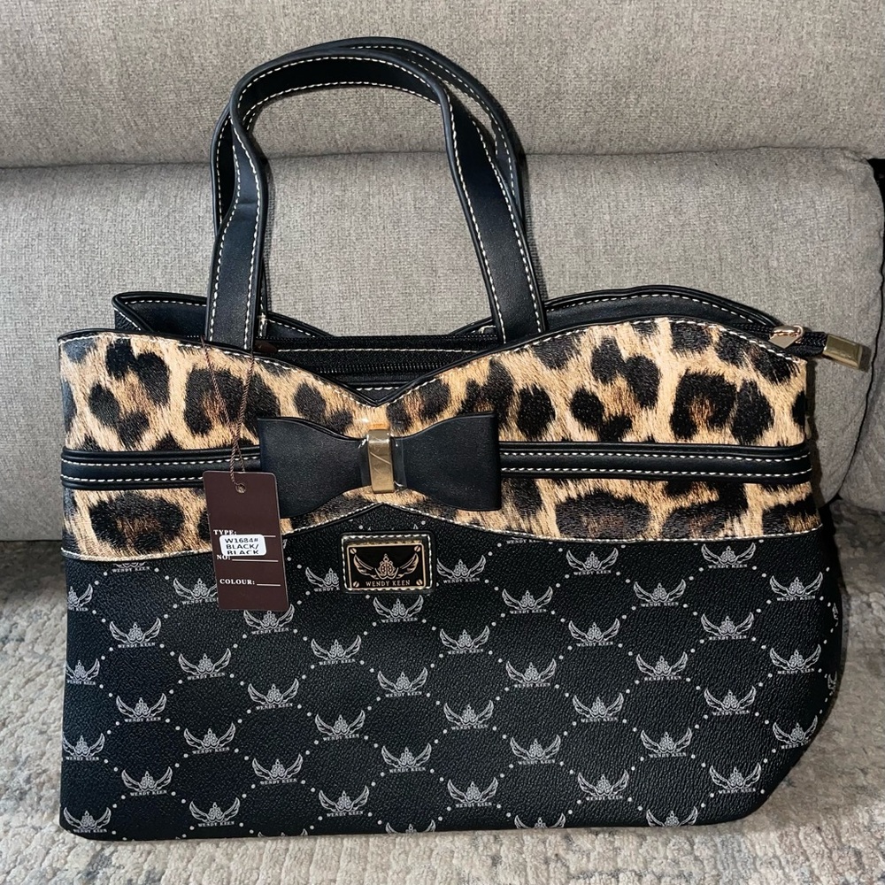 Wendy Keen shoulder bag